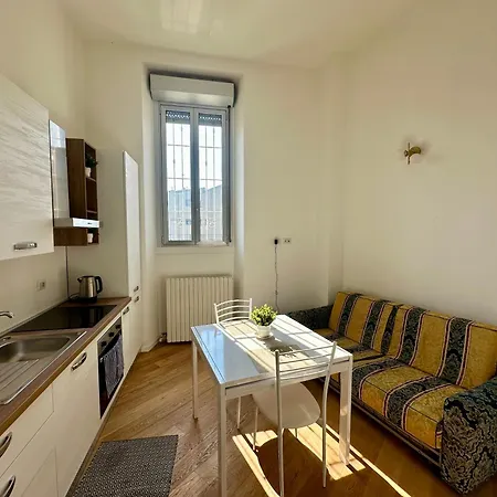 Ermes Anacreonte Apartament Mediolan
