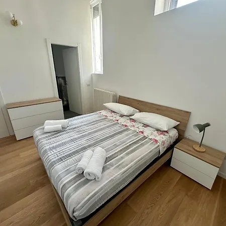 Ermes Anacreonte Apartament